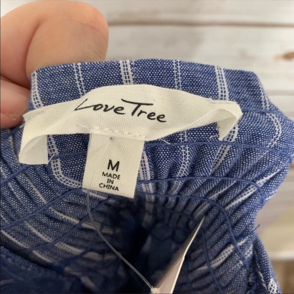 Love Tree Blue Chambray Pinstripe Romper NWT - Picture 8 of 8